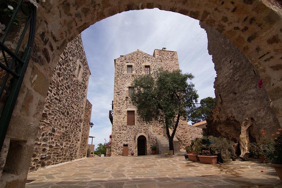Petropoulakis Tower Hotel Gythio Exterior photo