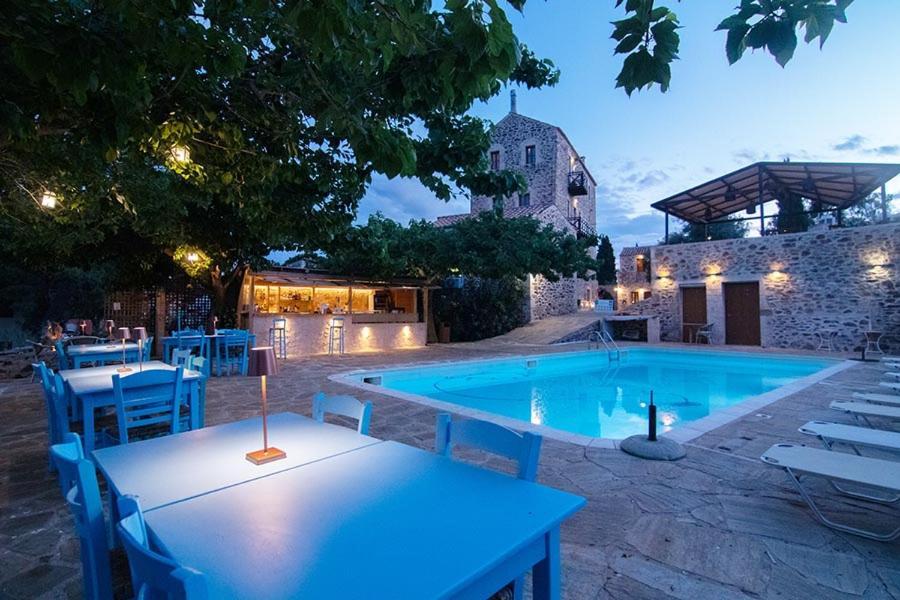 Petropoulakis Tower Hotel Gythio Exterior photo