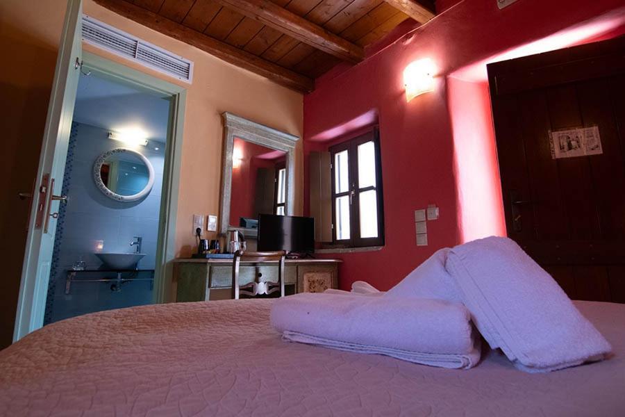 Petropoulakis Tower Hotel Gythio Room photo