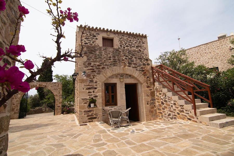 Petropoulakis Tower Hotel Gythio Exterior photo